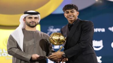 لامين يامال يكشف طموحاته مع برشلونة بعد فوزه بجائزة جلوب سوكر